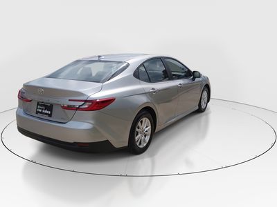 2025 Toyota Camry — photo 7 view