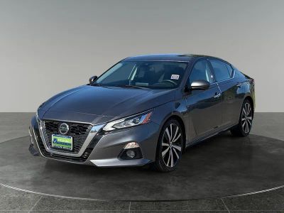 2020 Nissan Altima — rear three-quarter view