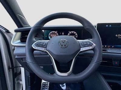 2026 Volkswagen Tiguan — photo 35 view