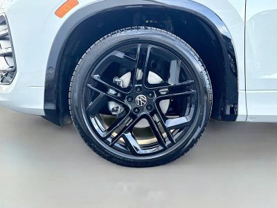 2026 Volkswagen Tiguan — photo 37 view