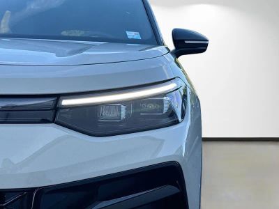 2026 Volkswagen Tiguan — photo 9 view