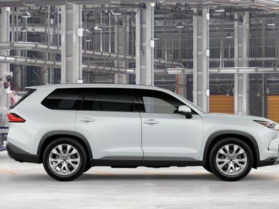 2026 Toyota Grand Highlander — photo 12 view