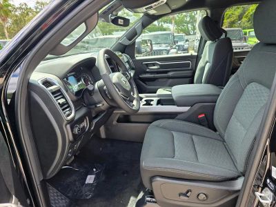 2026 Ram 1500 — photo 18 view