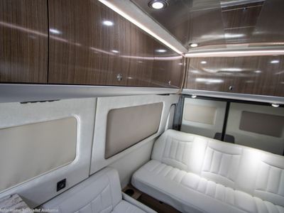 2017 Airstream Interstate Grand Tour null - Photo 11