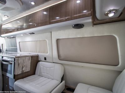 2017 Airstream Interstate Grand Tour null - Photo 14