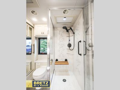 2026 Tiffin Motorhomes Allegro Bus - Photo 13