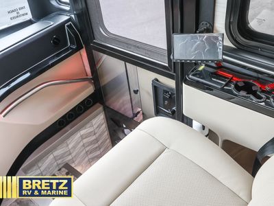2026 Tiffin Motorhomes Allegro Bus - Photo 9