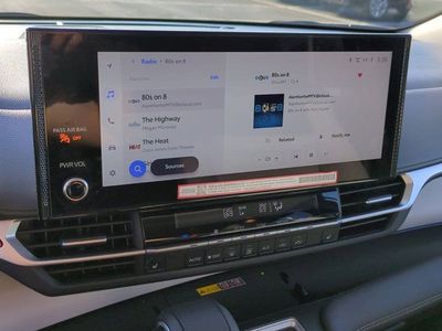 2025 Toyota Sienna - Photo 11