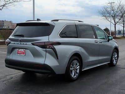 2025 Toyota Sienna - Photo 5