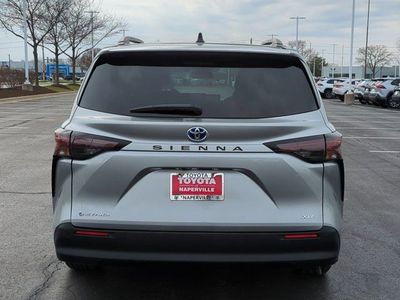 2025 Toyota Sienna - Photo 6