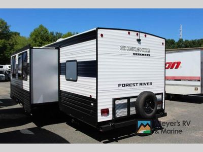 2026 Forest River RV Cherokee Wolf Den - Photo 4