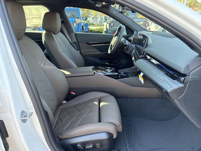 2026 BMW 5 Series 530i - Photo 17