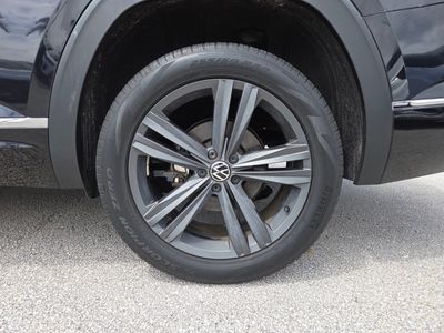 2021 Volkswagen Atlas — photo 17 view