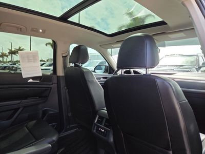 2021 Volkswagen Atlas — photo 12 view