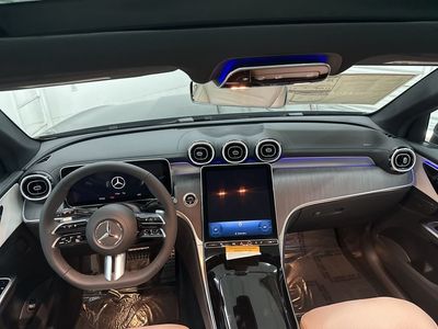 2026 Mercedes-Benz GLC — photo 22 view