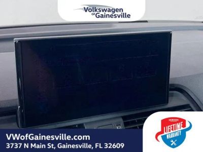 2022 Audi SQ5 — photo 13 view