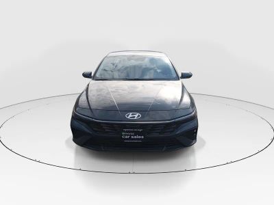 2025 Hyundai Elantra - Photo 2