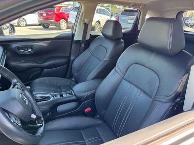 2024 Honda HR-V EX-L — photo 8 view
