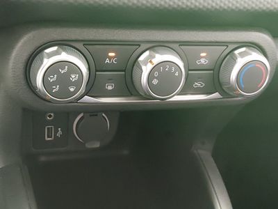 2023 Nissan Kicks - Photo 18