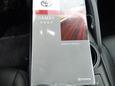 2024 Toyota Camry - Photo 18