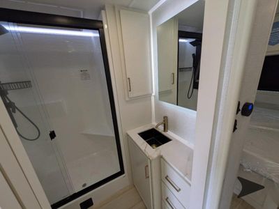 2026 Brinkley Model I - Photo 31