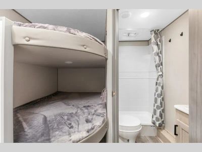 2027 Coachmen RV Catalina — photo 7 view