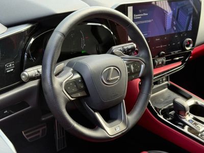 2025 Lexus NX - Photo 18