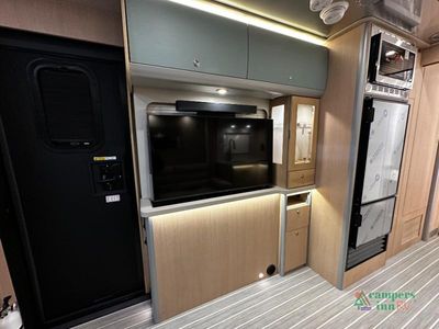 2026 Airstream Atlas - Photo 32