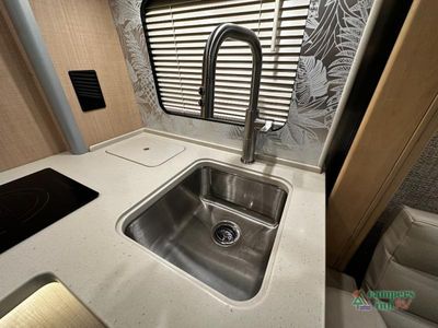 2026 Airstream Atlas - Photo 23
