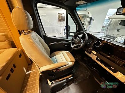 2026 Airstream Atlas - Photo 13