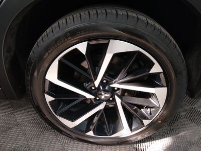 2024 Mitsubishi Outlander - Photo 10