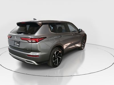 2024 Mitsubishi Outlander - Photo 7