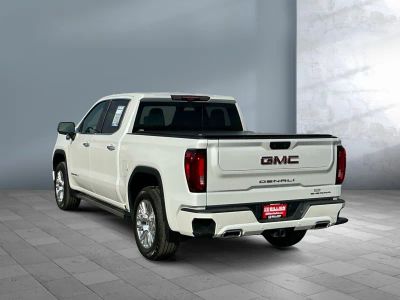 2023 GMC Sierra 1500 — interior view