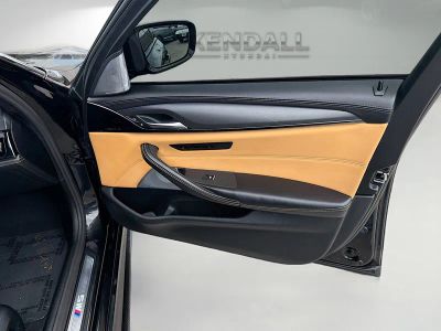 2023 BMW M5 — photo 31 view