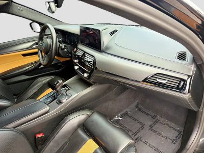 2023 BMW M5 — photo 30 view