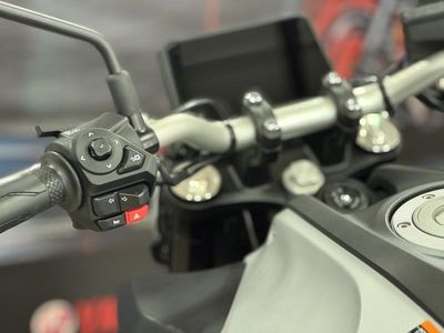 2025 Yamaha MT-07 - Photo 12