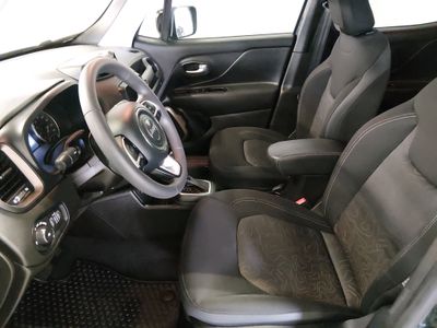 2023 Jeep Renegade - Photo 17