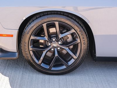 2022 Dodge Challenger — photo 10 view