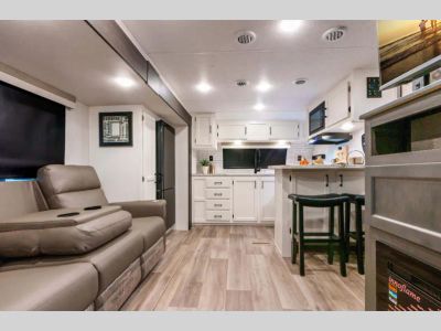 2025 Venture RV Stratus — interior view
