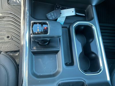 2026 Chevrolet Silverado 1500 — photo 13 view