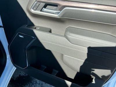 2026 Chevrolet Silverado 1500 — photo 21 view
