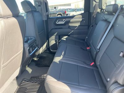 2026 Chevrolet Silverado 1500 — photo 17 view