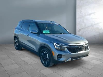 2024 Kia Seltos — photo 8 view