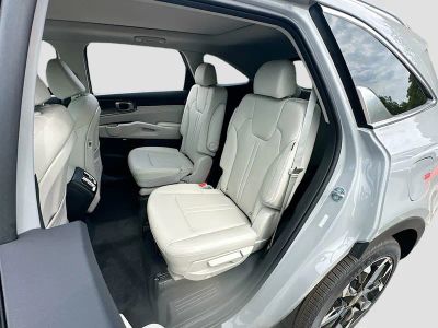 2026 Kia Sorento — photo 26 view