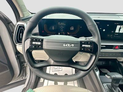 2026 Kia Sorento — photo 11 view
