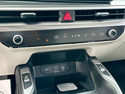 2026 Kia Sorento — photo 16 view