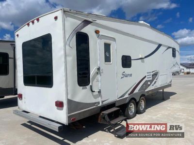 2004 Sierra 30RLSS - Photo 3