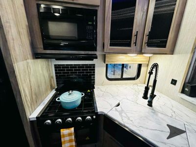2020 Forest River RV Cherokee Arctic Wolf - Photo 22