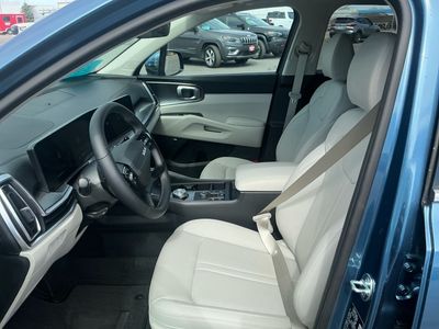 2026 Kia Sorento Hybrid — photo 10 view