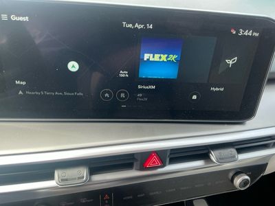 2026 Kia Sorento Hybrid — photo 12 view